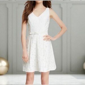 TRINA TURK White Lace Belted Dress Size 4